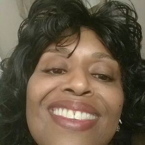 Meet your Posher, Paula